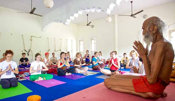 200-hour yoga and Meditation Teacher Training in India